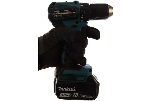 Аккумуляторная дрель-шуруповерт Makita DDF483RFE