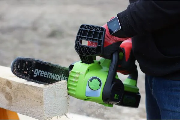 Аккумуляторная пила цепная GreenWorks G24CS25K2, 24 В, 25 см, c 1хАКБ 2Ач и ЗУ 2007707UA