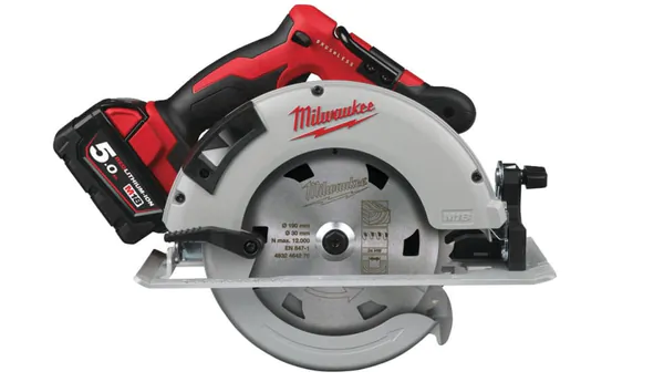 Аккумуляторная дисковая пила Milwaukee M18 BLCS66-502X 4933464590