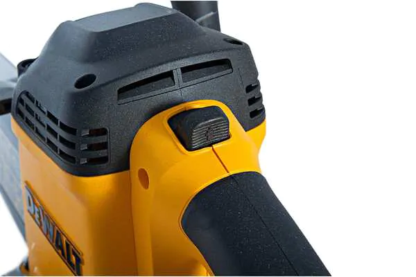 Пила аллигатор DeWalt DWE397-QS