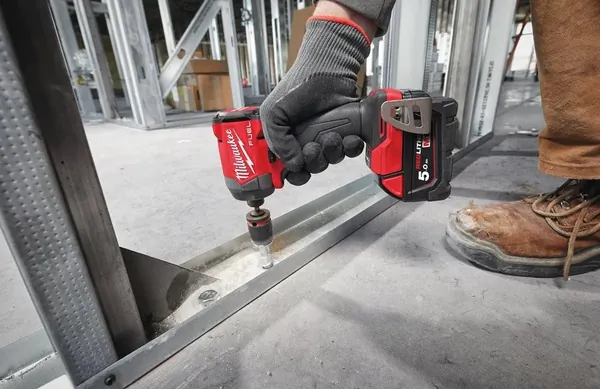 Аккумуляторный шуруповерт Milwaukee M18 FID3-0X 4933479864