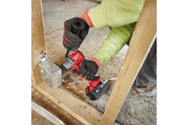 Аккумуляторная дрель-шуруповерт Milwaukee M18 FDD3-502X 4933479863