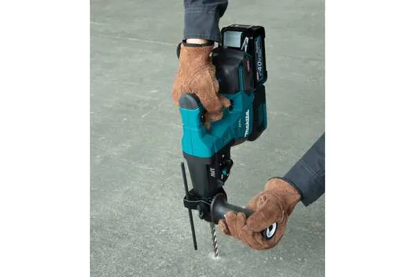 Аккумуляторный перфоратор Makita HR003GZ XGT