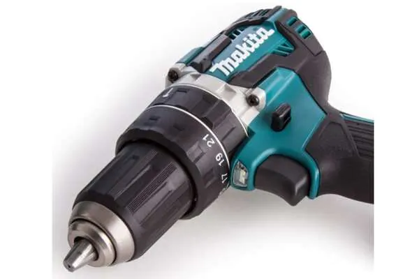 Аккумуляторная дрель-шуруповерт Makita DHP484Z