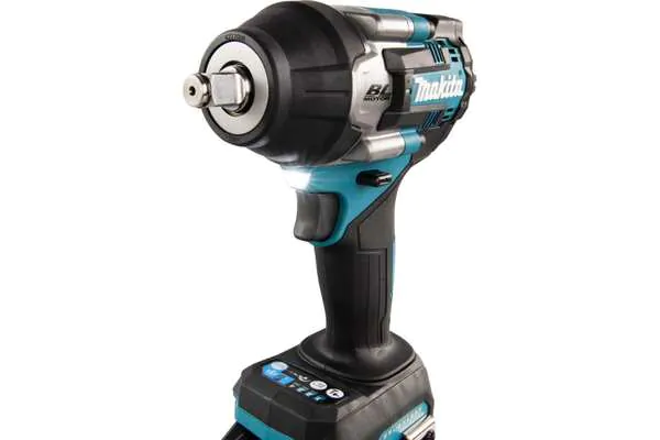 Аккумуляторный гайковерт Makita TW007GD201