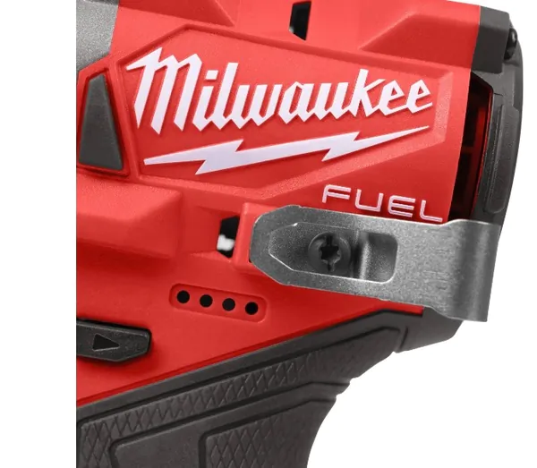 Аккумуляторный шуруповерт Milwaukee M12 FID2-202X 4933479877