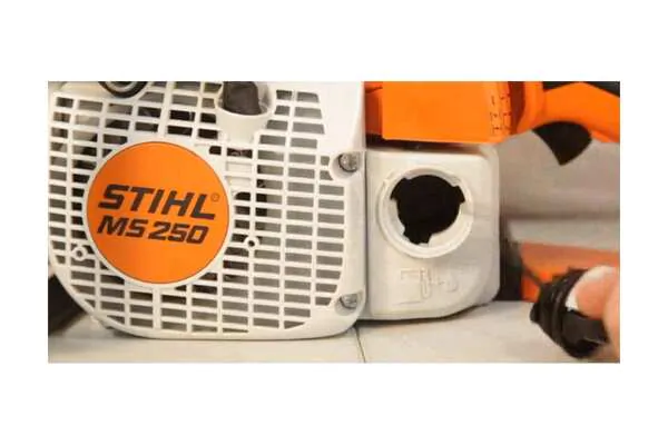 Пила цепная бензиновая Stihl MS 250 шина R 45см цепь 26 PM + подарок (Заточной набор 1/4", 3/8" 5605-007-1027) 1123-012-3037