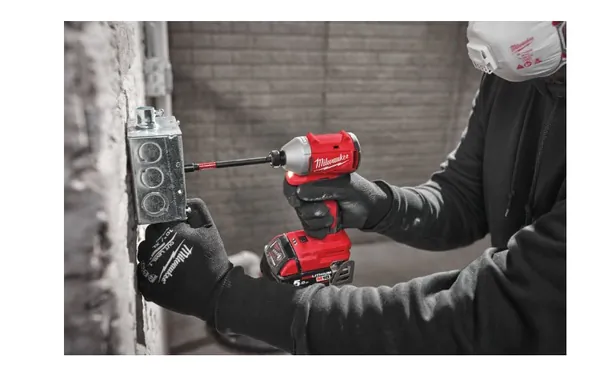 Аккумуляторная дрель-шуруповерт Milwaukee M18 BLIDR-502X 4933492843