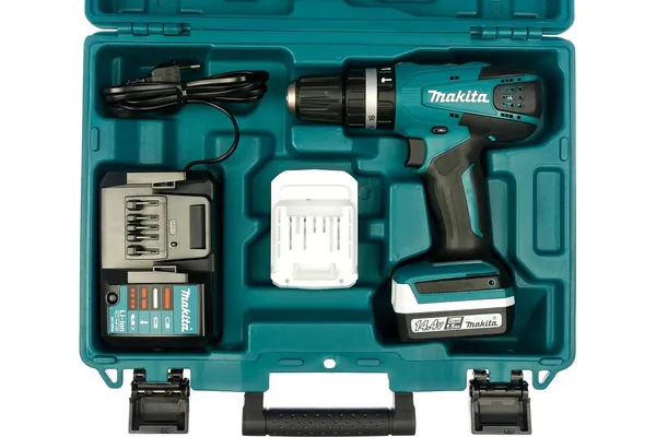 Аккумуляторная дрель-шуруповерт Makita HP347DWE