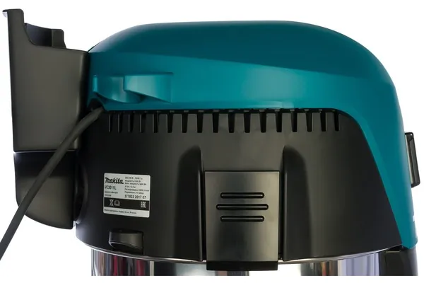 Пылесос Makita VC3011L