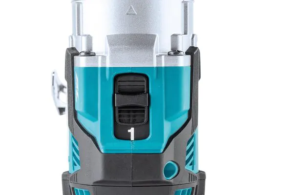 Аккумуляторная дрель-шуруповерт Makita DHP489Z