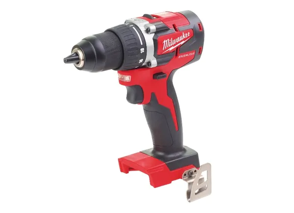 Аккумуляторная дрель-шуруповерт Milwaukee M18 CBLDD-0 4933464316