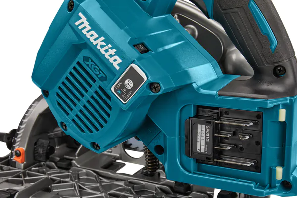 Аккумуляторная дисковая пила Makita SP001GZ02  XGT BL 40В