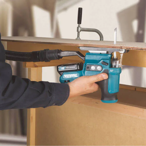 Аккумуляторный лобзик Makita JV102DZ