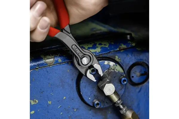 Клещи Knipex TwinGrip захватные 150мм KN-8201150