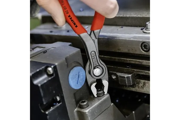 Клещи Knipex TwinGrip захватные 150мм KN-8201150