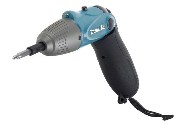 Аккумуляторная отвертка Makita DW6723